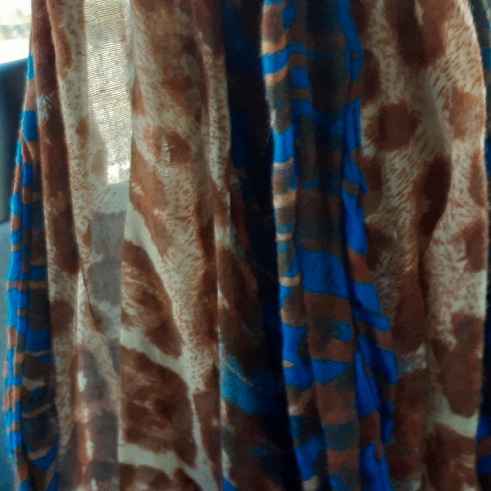 Scarf - Picture 2 of 2